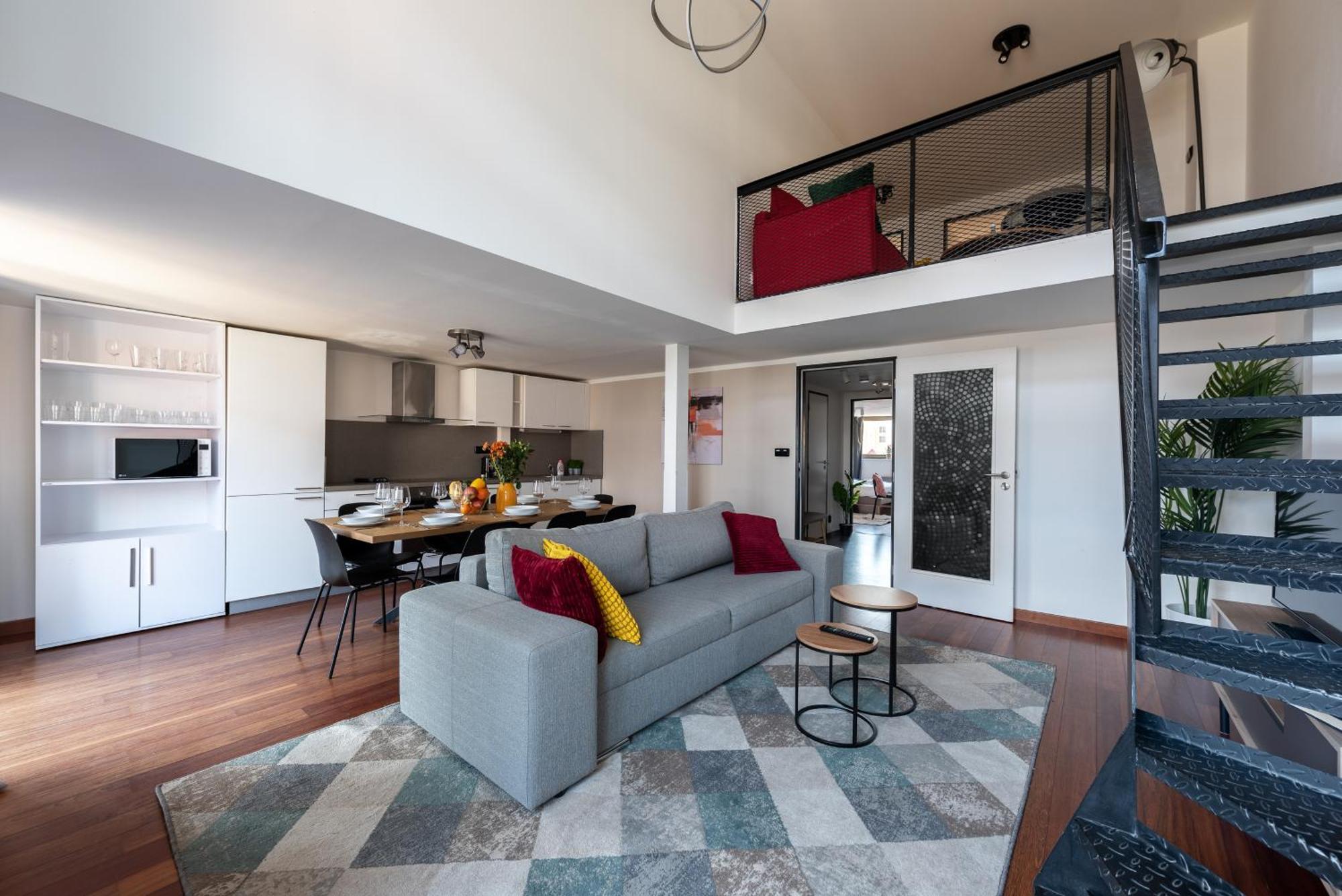 Apartament Deluxe With Balcony Near Center Praga