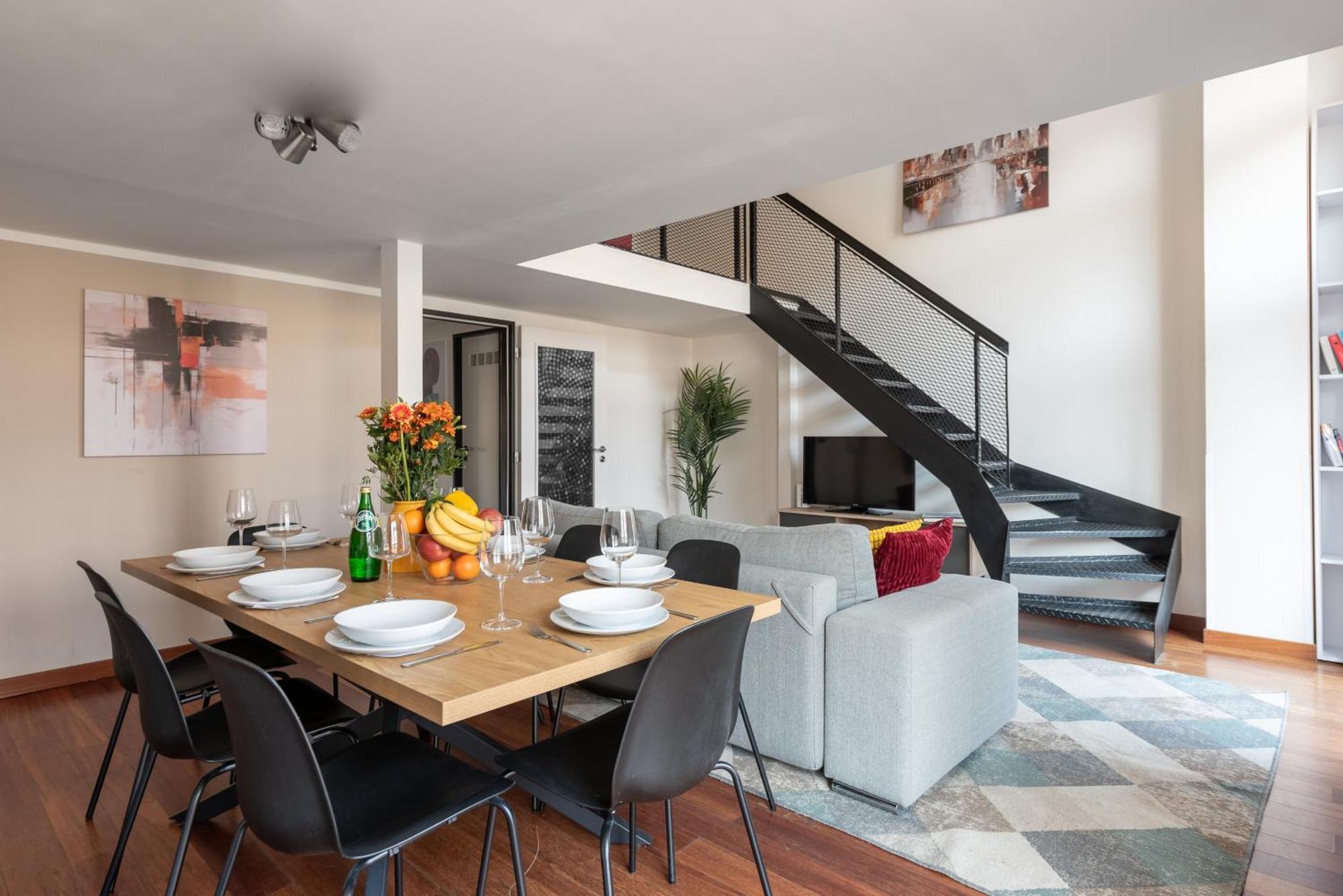 Apartament Deluxe With Balcony Near Center