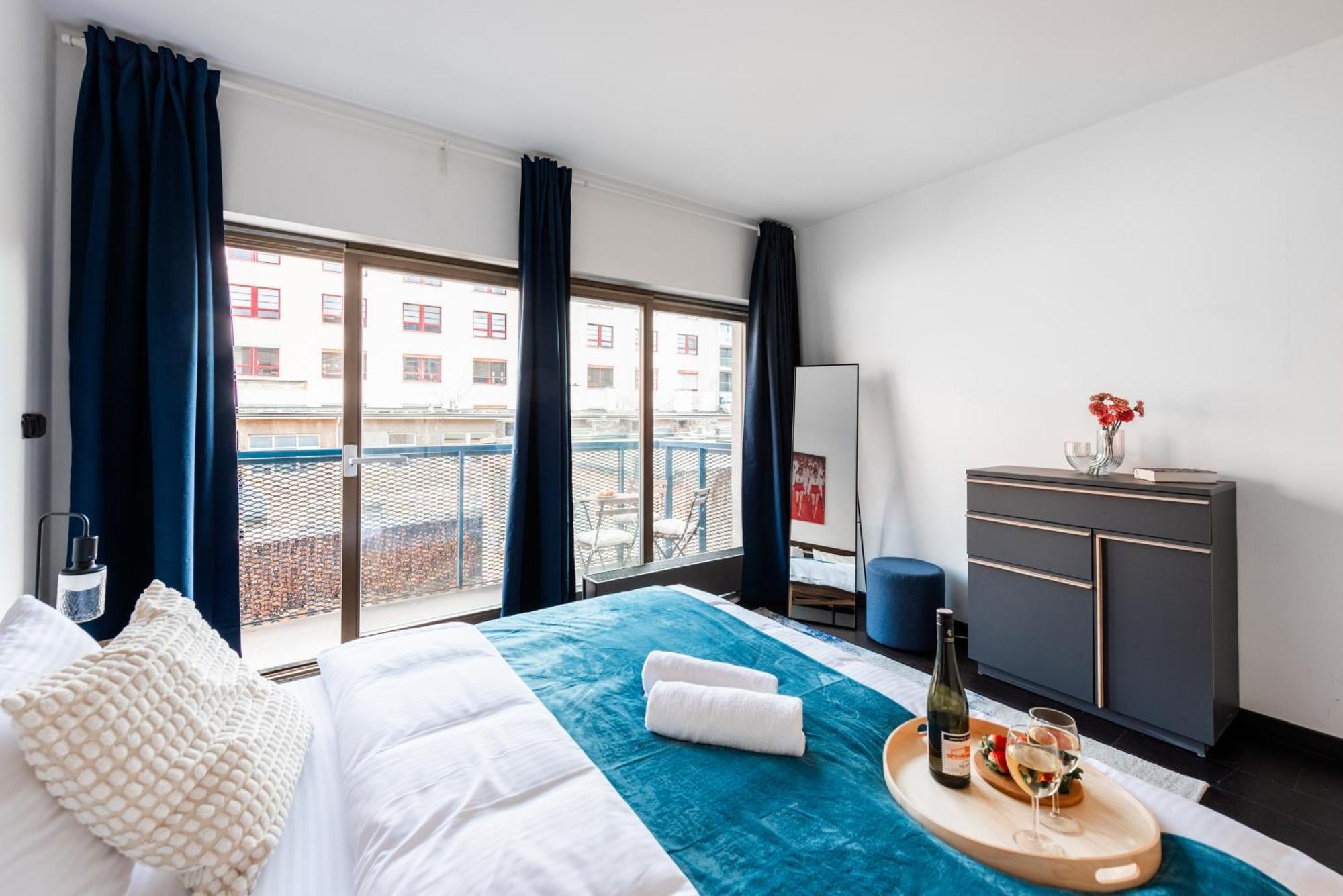 Apartament Deluxe With Balcony Near Center