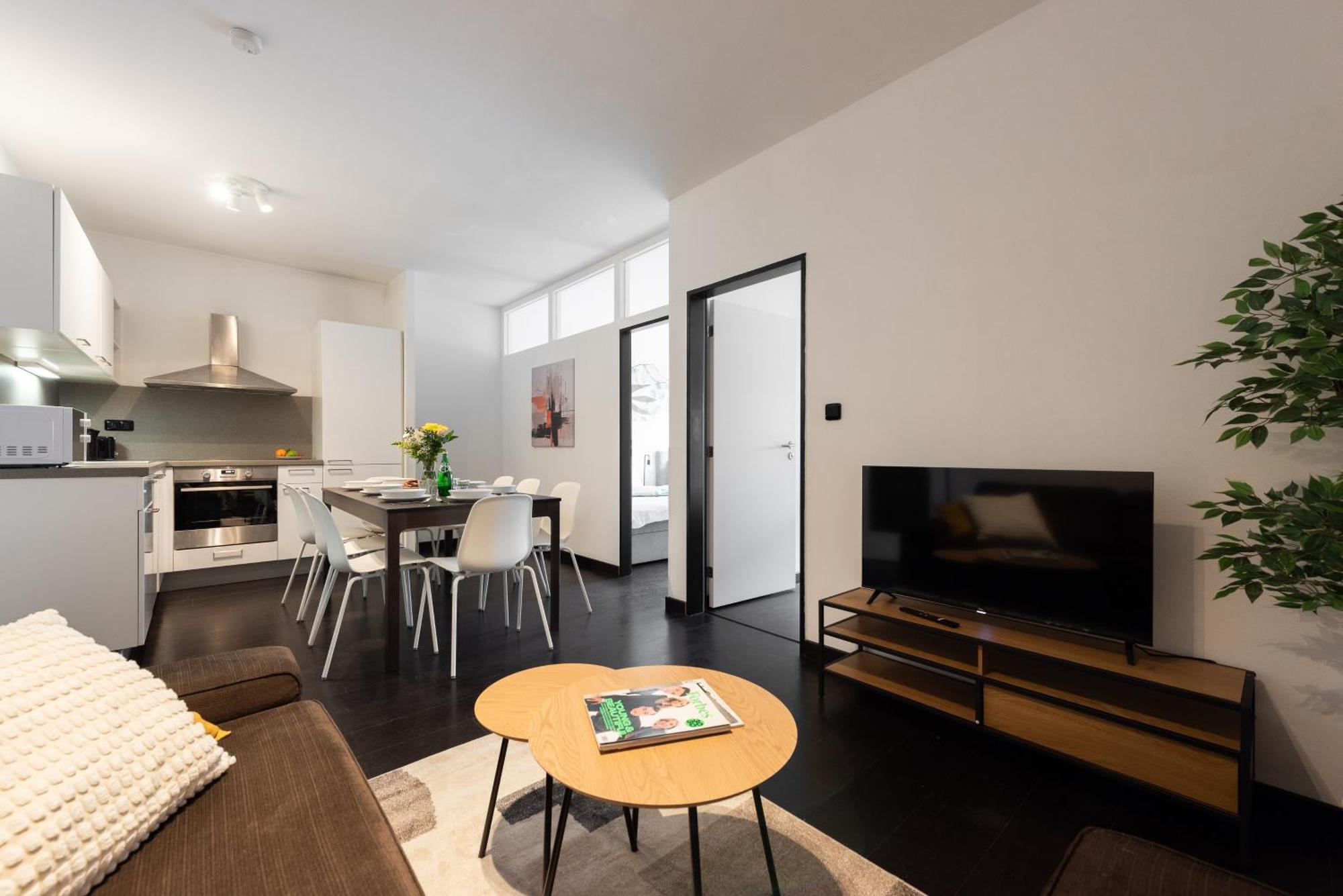 Deluxe With Balcony Near Center * Praga