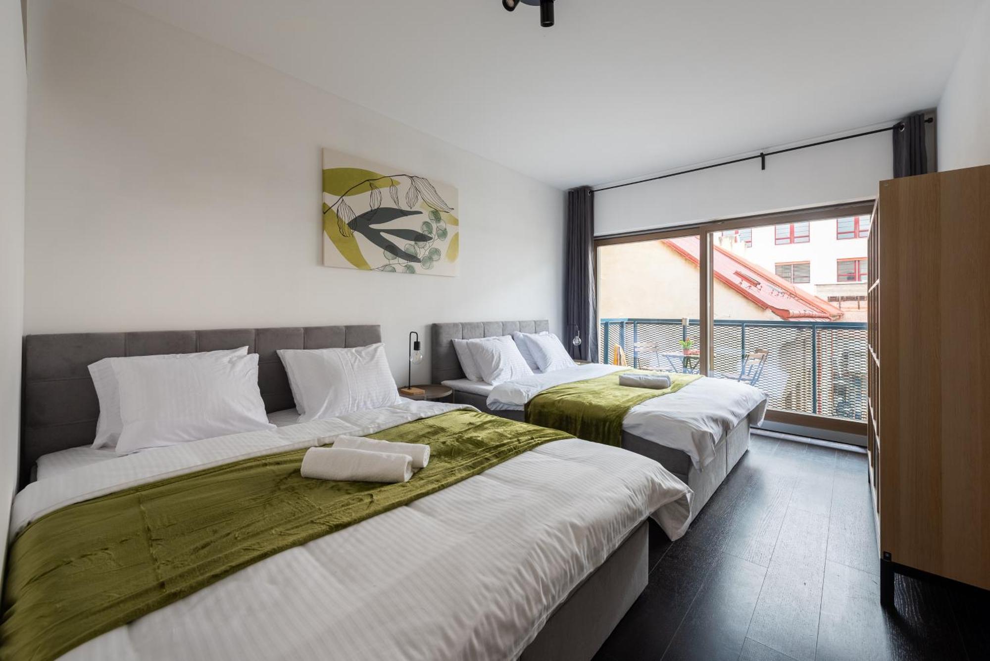 Apartament Deluxe With Balcony Near Center