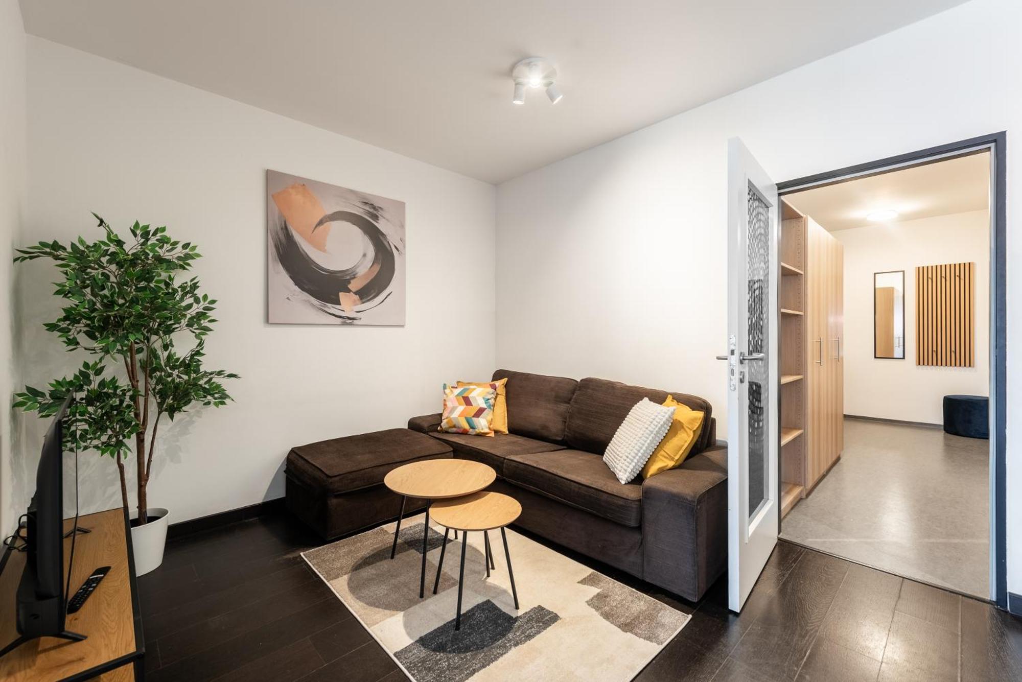Deluxe With Balcony Near Center Apartament Praga